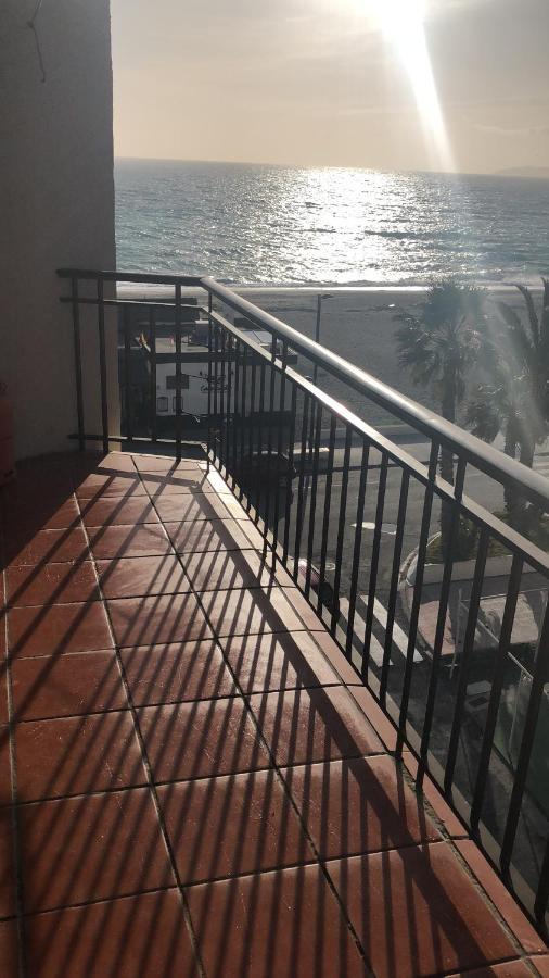 Apartamento En Primera Línea De Playa Salobrena Bagian luar foto